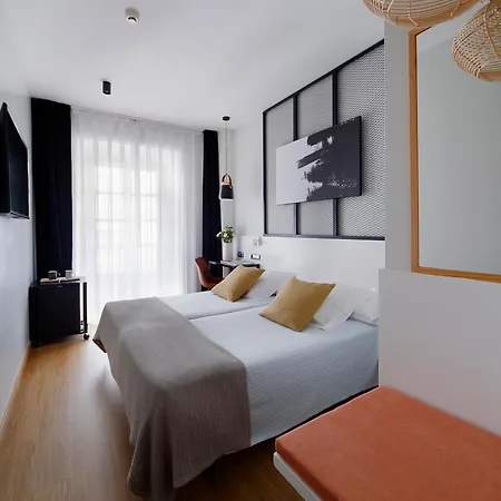 Marques, Blue 기욘