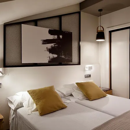 Marques, Blue Otel