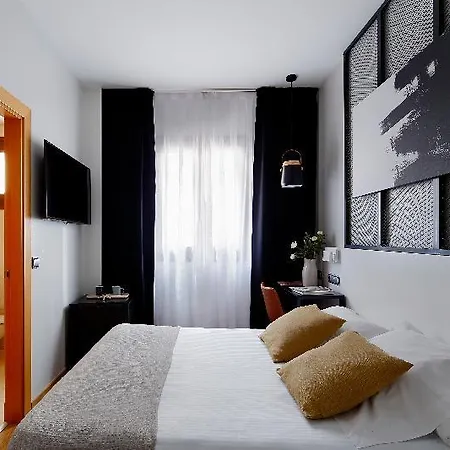 Hotel Marques, Blue